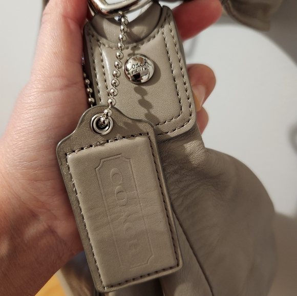 🩶Cute🩶 Coach🩶 leather crossbody bag - Picture 13 of 16